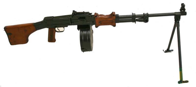 foto kulomet RPD se schrnkou a psem 50ran